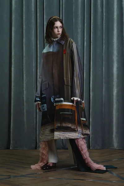 Look 11